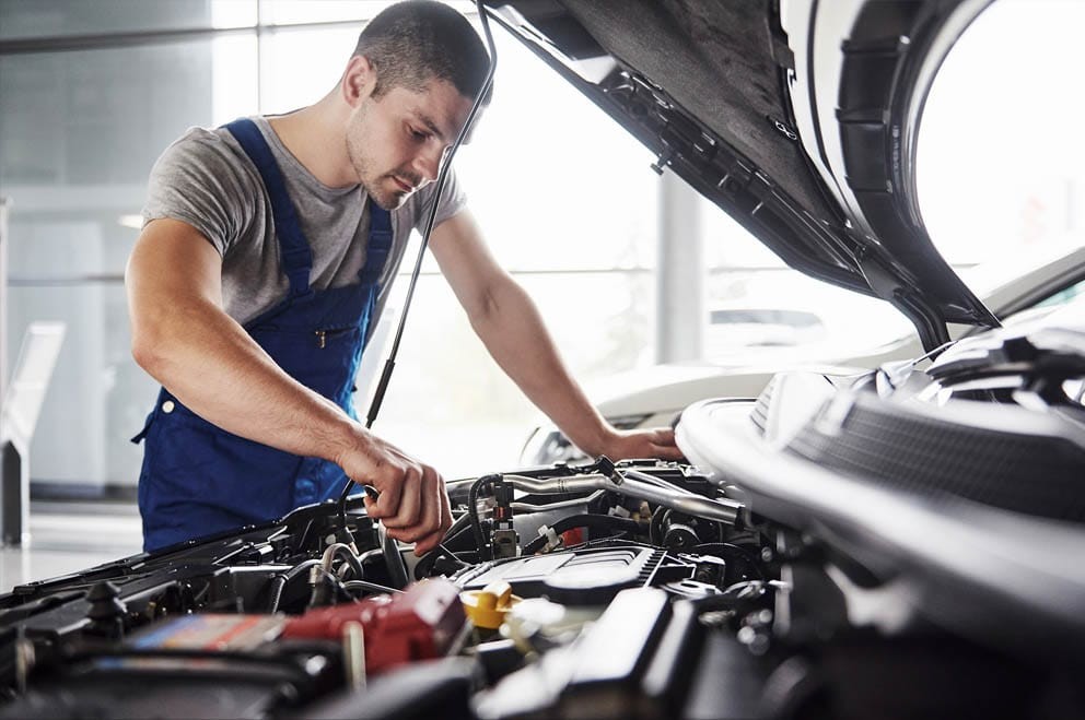 Servizio di assistenza auto e meccanica leggera